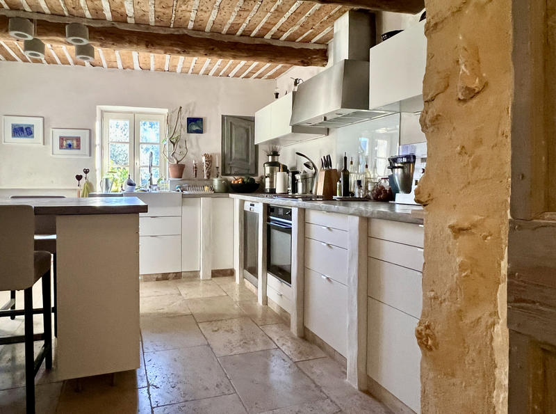 Mas - 362 m² - 8 pièces