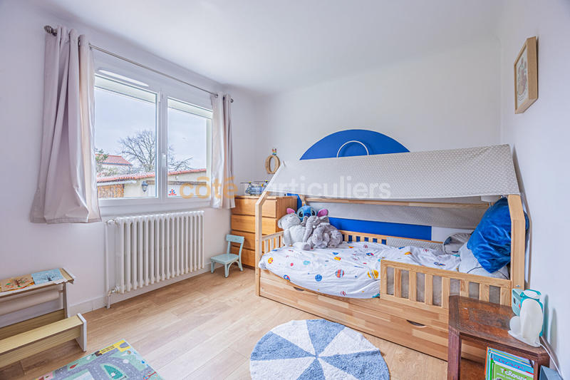 Maison - 180 m² - 8 pièces