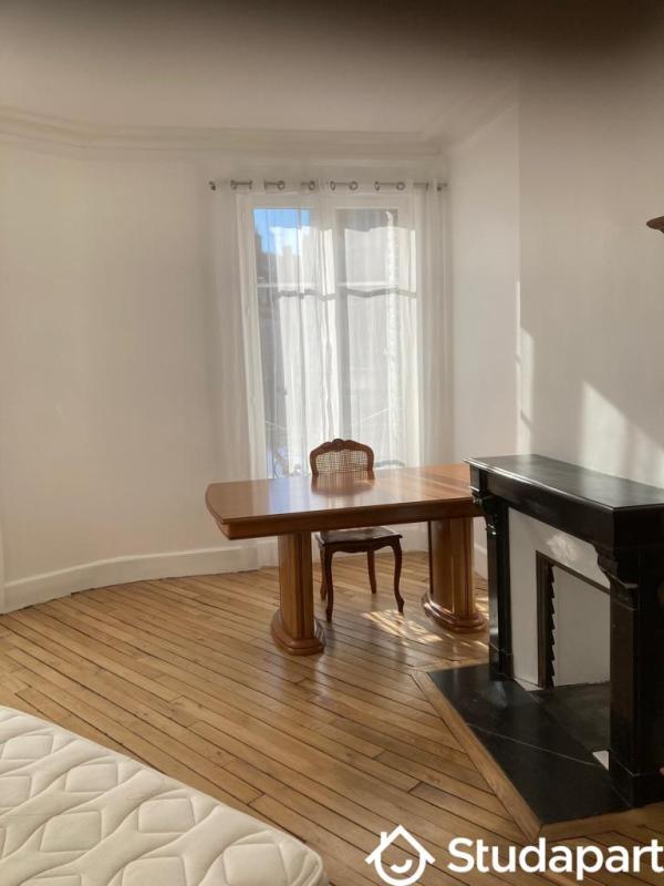 Chambre - 13 m² - 1 pièce