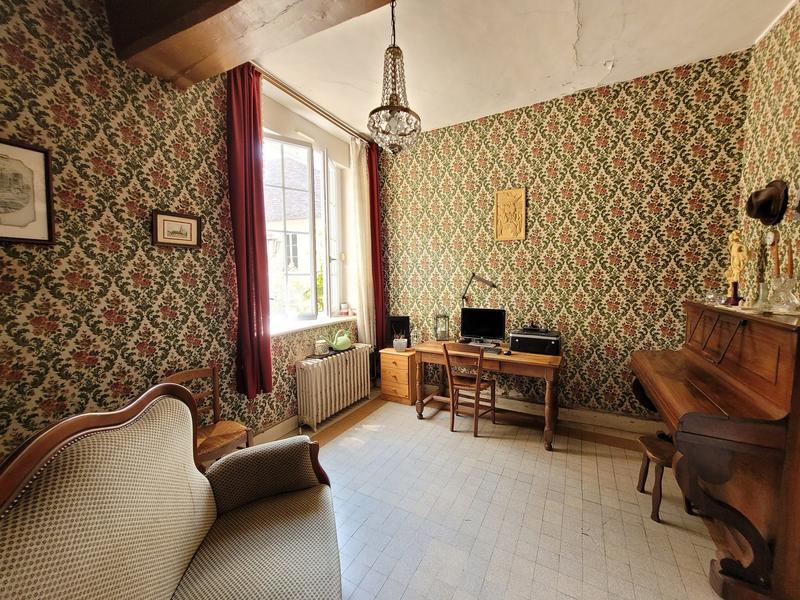 Maison ancienne - 292 m² - 14 pièces