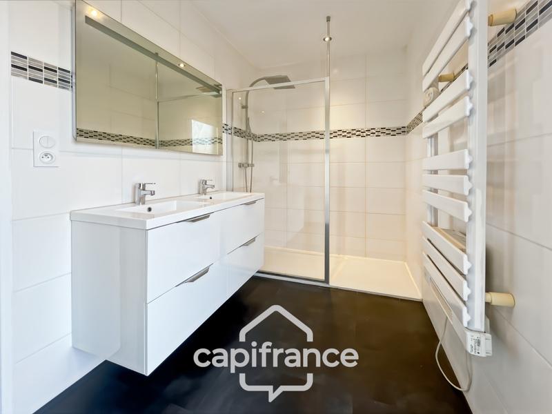 Maison - 145 m² - 6 pièces