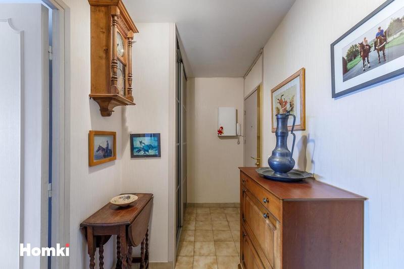 Appartement - 100 m² - 5 pièces