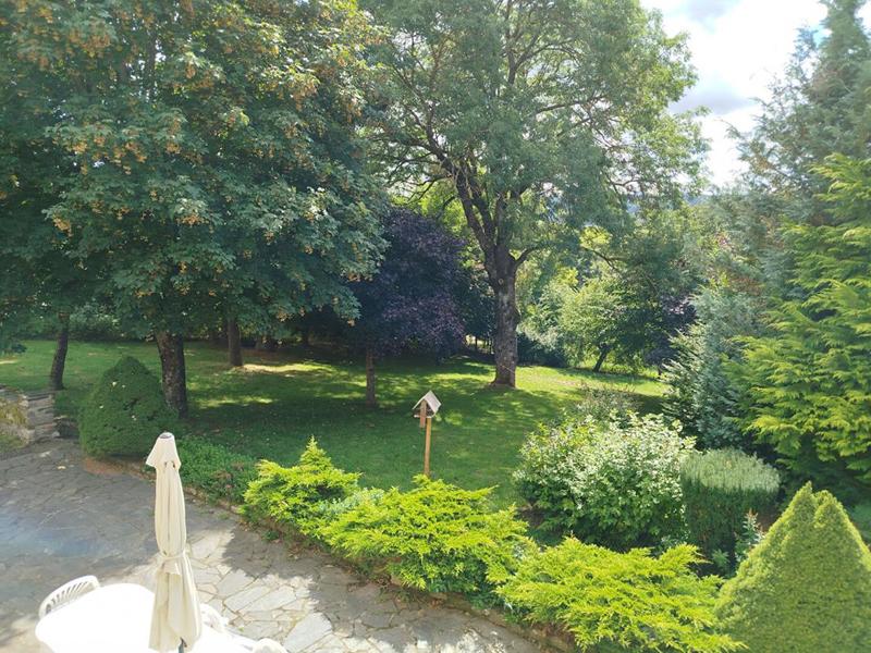 Maison - 250 m² - 12 pièces