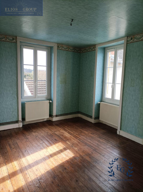 Maison traditionnelle - 104 m² - 4 pièces