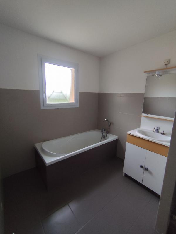 Immeuble - 200 m² - 12 pièces