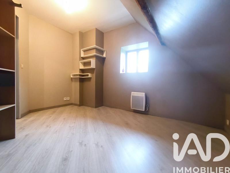 Maison - 104 m² - 4 pièces