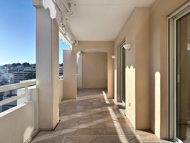 Appartement - 95 m² - 4 pièces