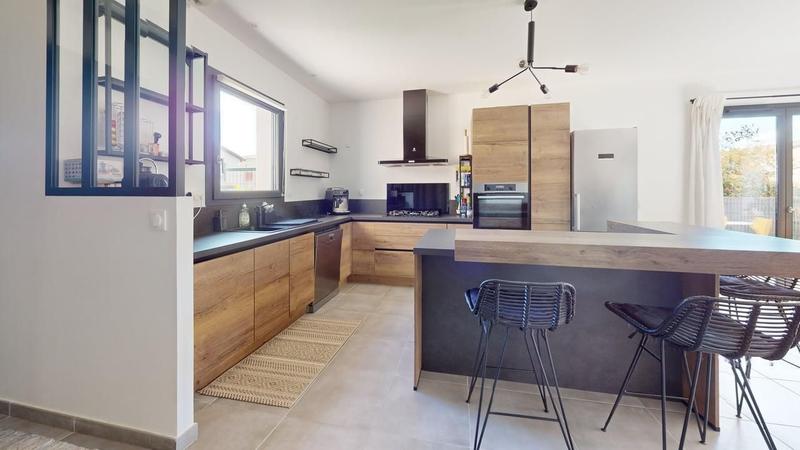 Maison - 95 m² - 4 pièces