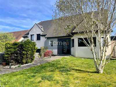 Maison - 241 m² - 5 pièces