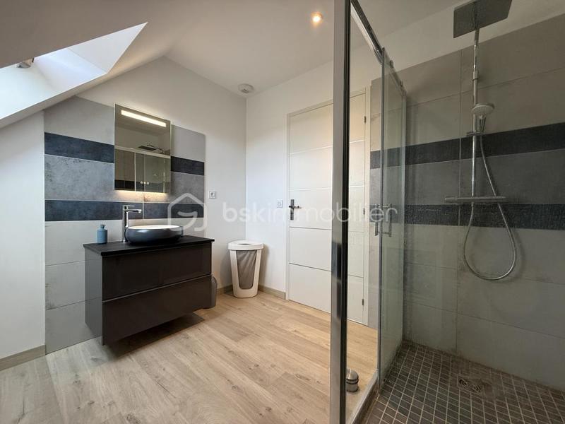 Maison - 161 m² - 6 pièces