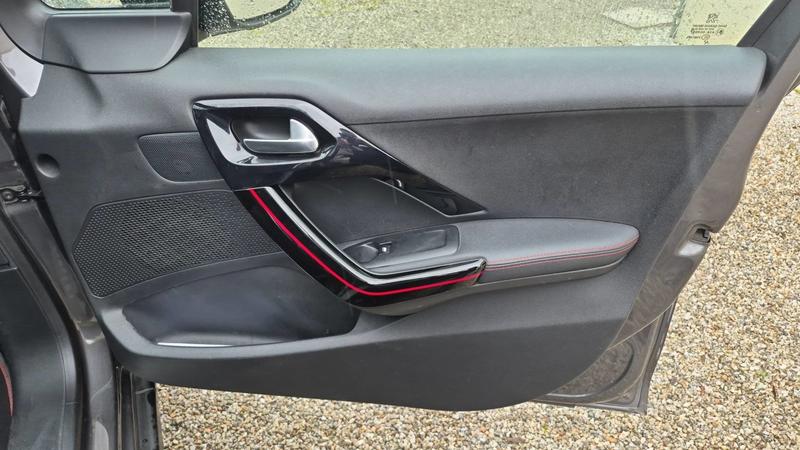 Peugeot 2008 I 1.5 BlueHDi 120 Eat6 Gt-Line - Automatique