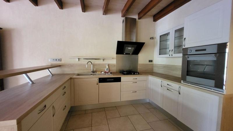 Maison - 161 m² - 8 pièces