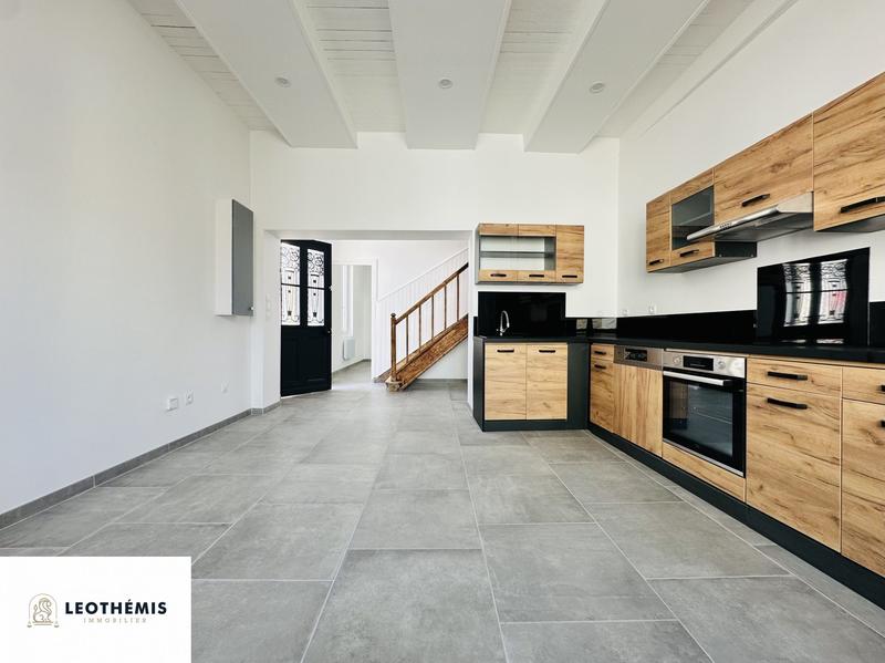 Maison - 93 m² - 4 pièces