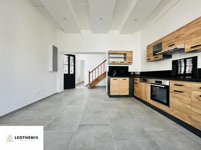 Maison - 93 m² - 4 pièces