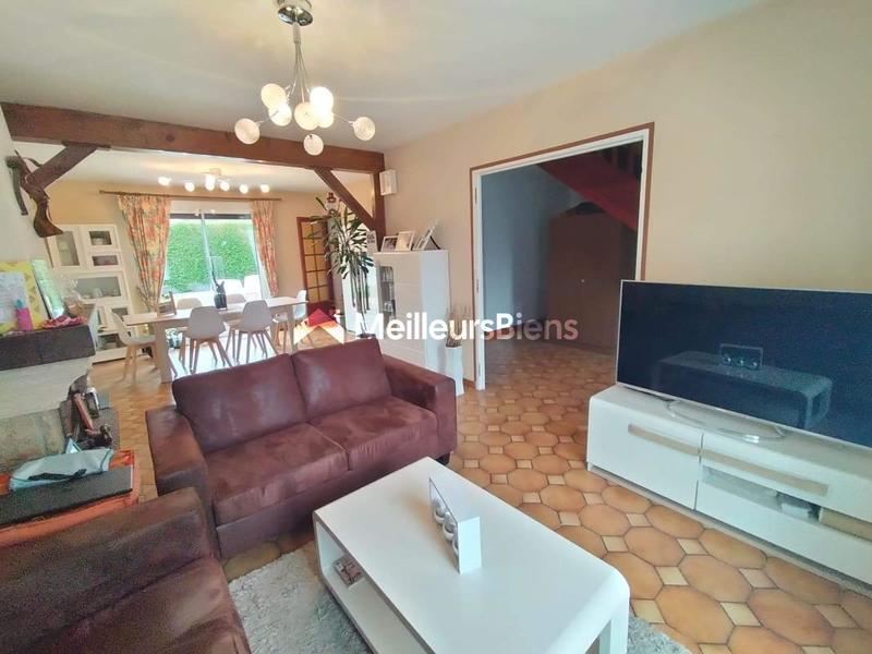 Maison - 121 m² - 6 pièces