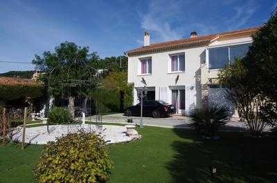 Maison - 182 m² - 6 pièces
