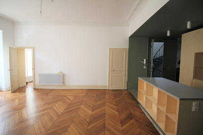 Appartement - 87 m² - 4 pièces