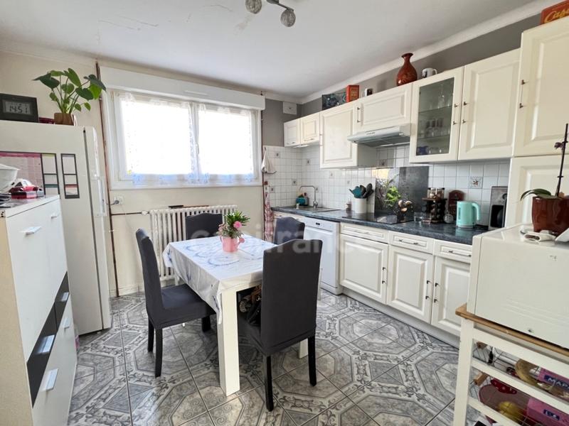 Maison - 97 m² - 5 pièces