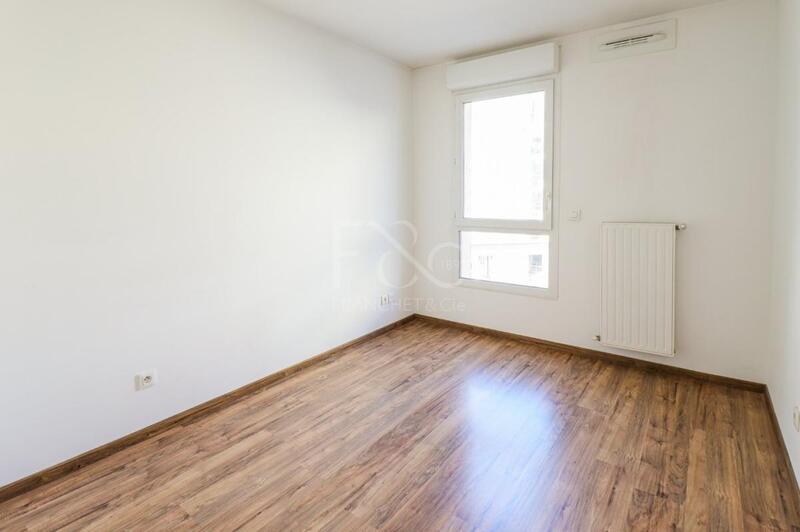 Appartement - 84 m² - 4 pièces