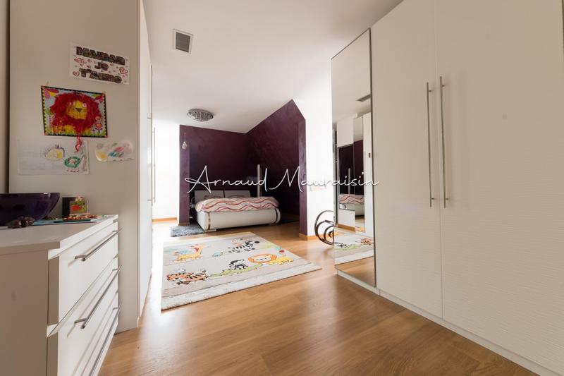 Maison - 180 m² - 7 pièces