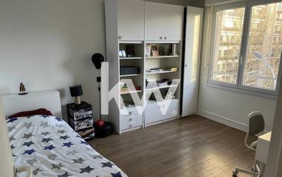 Appartement - 127 m² - 6 pièces