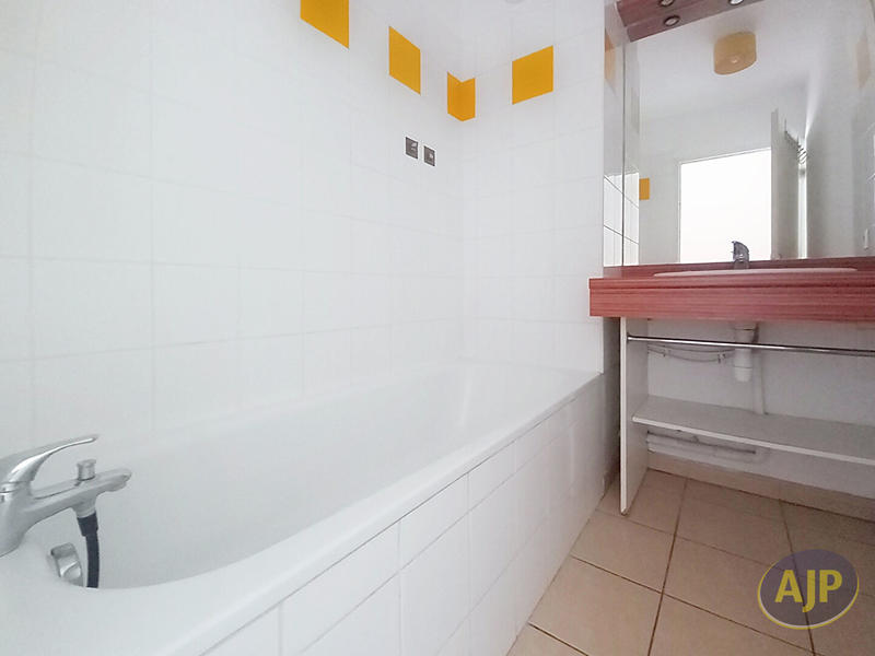 Maison - 57 m² - 3 pièces