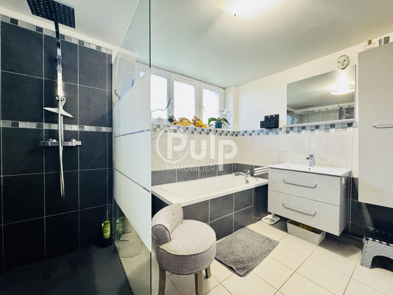 Longère - 222 m² - 10 pièces