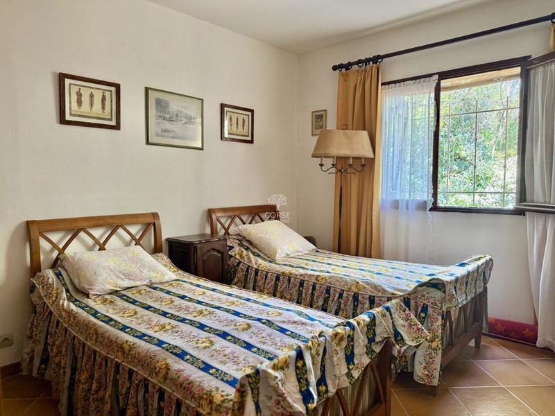 Maison - 163 m² - 6 pièces