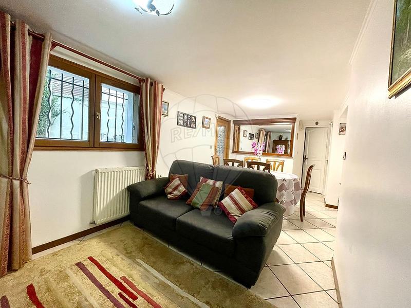 Maison - 98 m² - 5 pièces