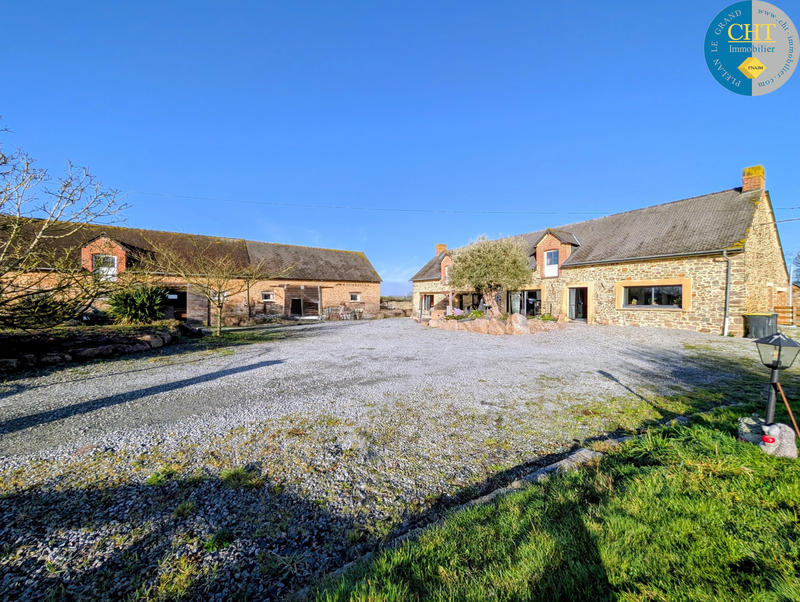 Maison - 230 m² - 6 pièces