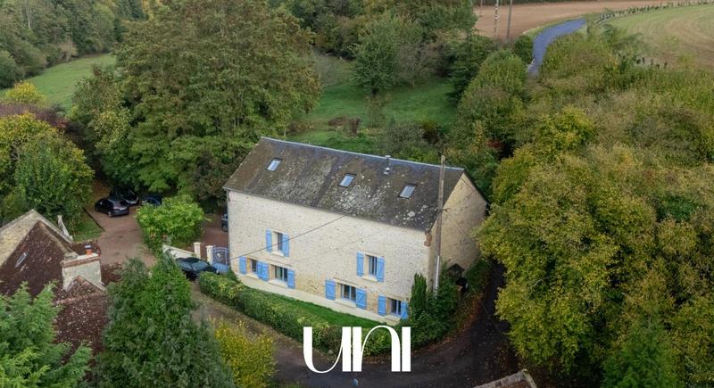 Maison - 214 m² - 6 pièces