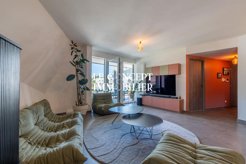 Appartement - 95 m² - 4 pièces