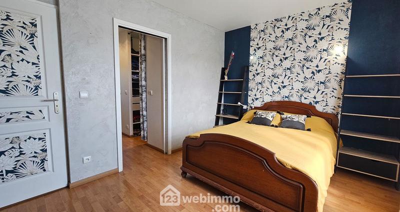 Maison - 145 m² - 6 pièces