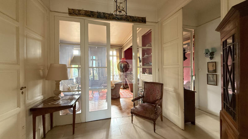 Appartement - 181 m² - 7 pièces