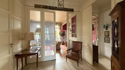 Appartement - 181 m² - 7 pièces