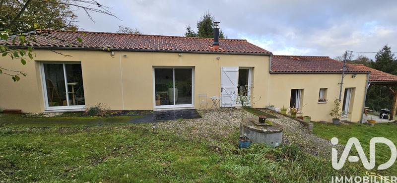 Maison - 80 m² - 5 pièces