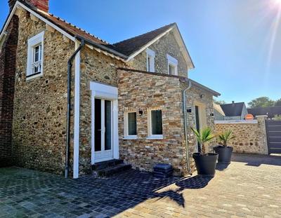 Maison - 110 m² - 6 pièces