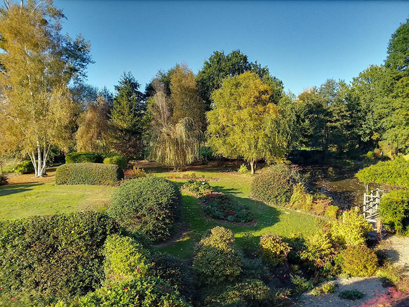 Maison - 342 m² - 7 pièces