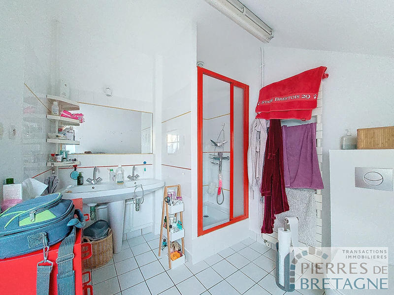Maison - 210 m² - 8 pièces