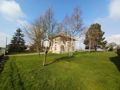 Maison - 196 m² - 7 pièces