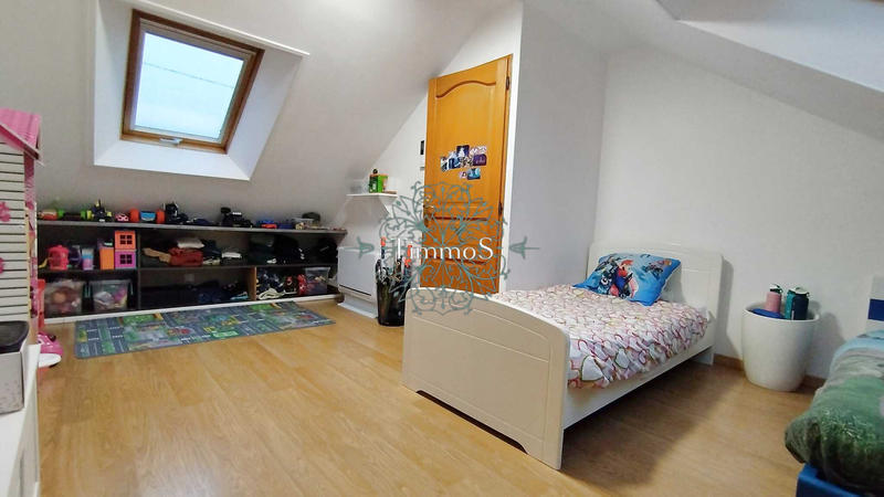 Maison - 186 m² - 6 pièces