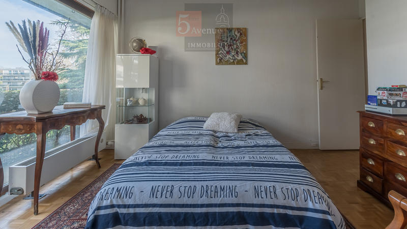 Appartement - 110 m² - 6 pièces