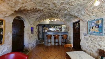 Fonds de commerce - 220 m²