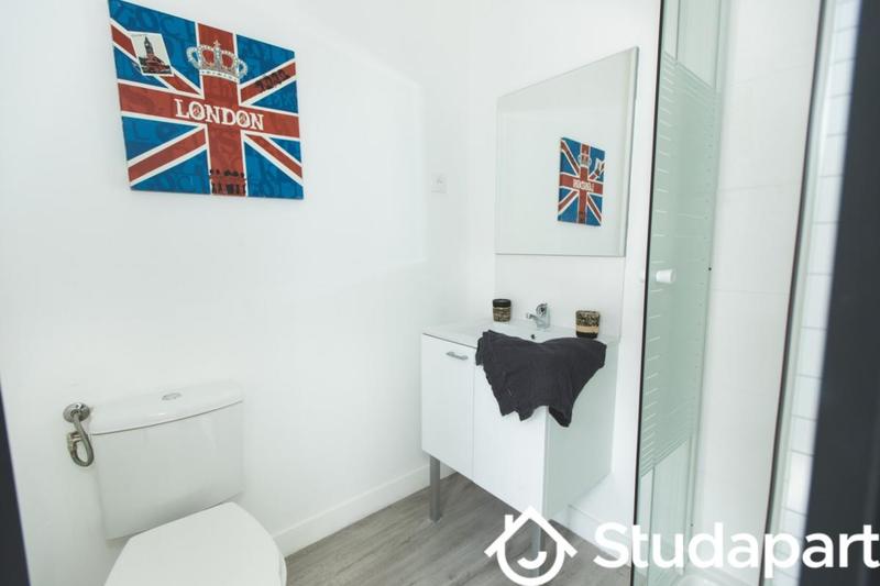 Chambre - 17 m² - 1 pièce