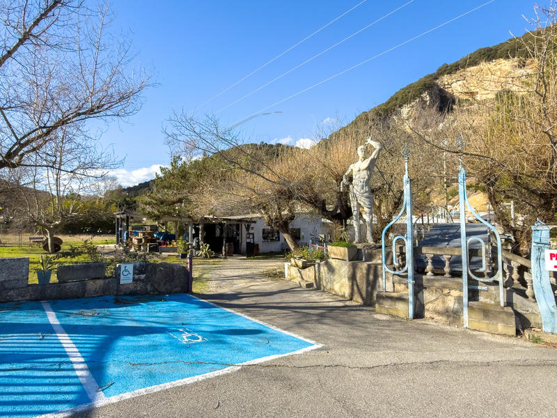 Local commercial - 294 m²