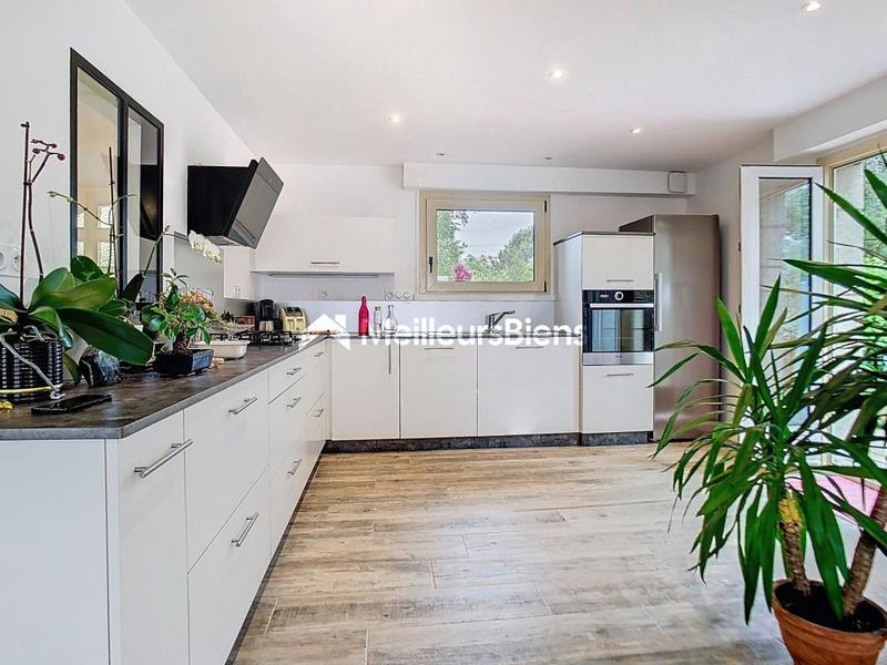 Maison - 133 m² - 6 pièces