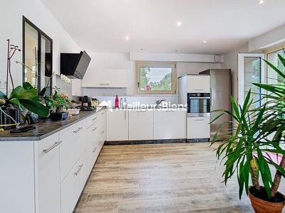 Maison - 133 m² - 6 pièces