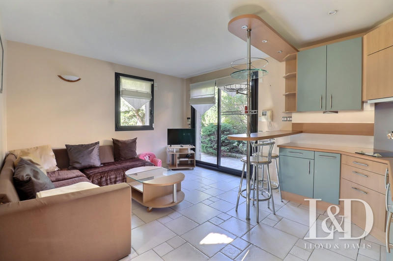 Maison - 482 m² - 10 pièces