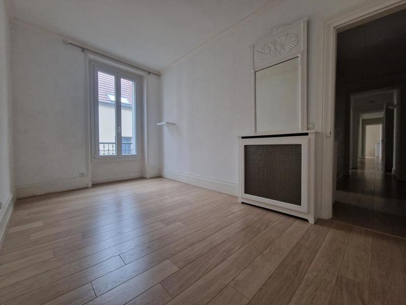 Appartement - 112 m² - 4 pièces