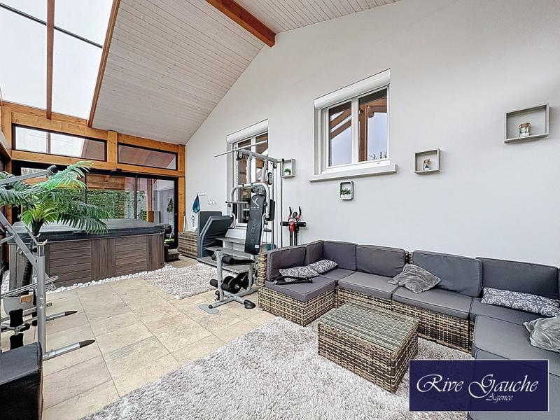 Maison - 170 m² - 7 pièces